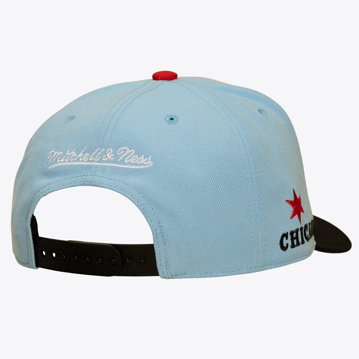 Men's Chicago Bulls Mitchell & Ness Light Blue/Black In the City Pro Pinch Snapback Hat