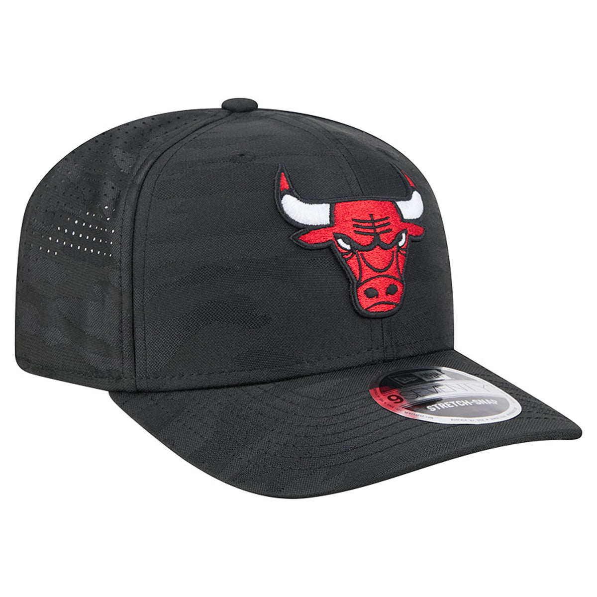 Men's Chicago Bulls New Era Black Camo 9SEVENTY Perforated Adjustable Hat