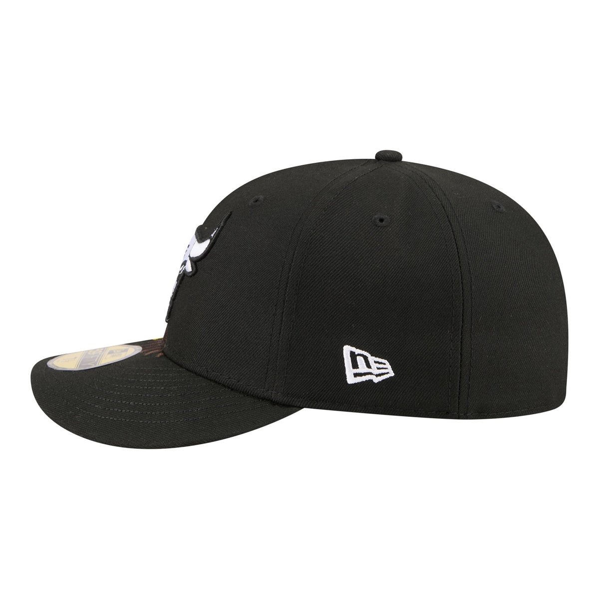 Men's Chicago Bulls New Era Black Freedom Pre-Curved 59FIFTY Fitted Hat