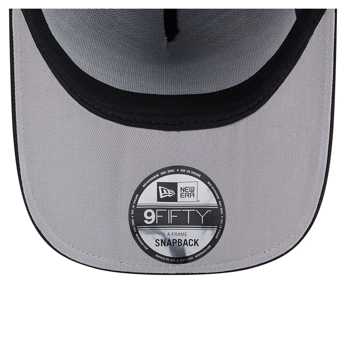 Men's Chicago Bulls  New Era Black Golden 9FIFTY Snapback Hat