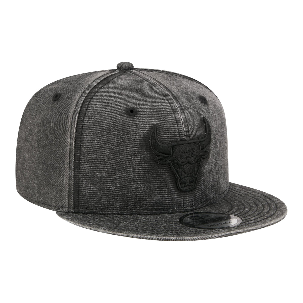 Men's Chicago Bulls  New Era Black Washed Tonal 9FIFTY Snapback Hat