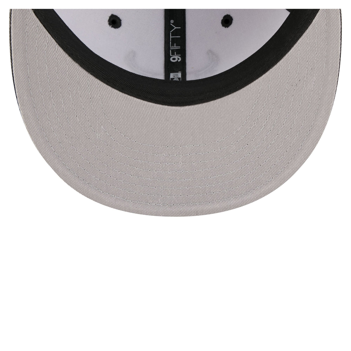 Men's Chicago Bulls  New Era Black Washed Tonal 9FIFTY Snapback Hat