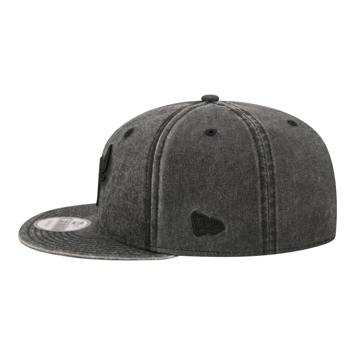 Men's Chicago Bulls  New Era Black Washed Tonal 9FIFTY Snapback Hat