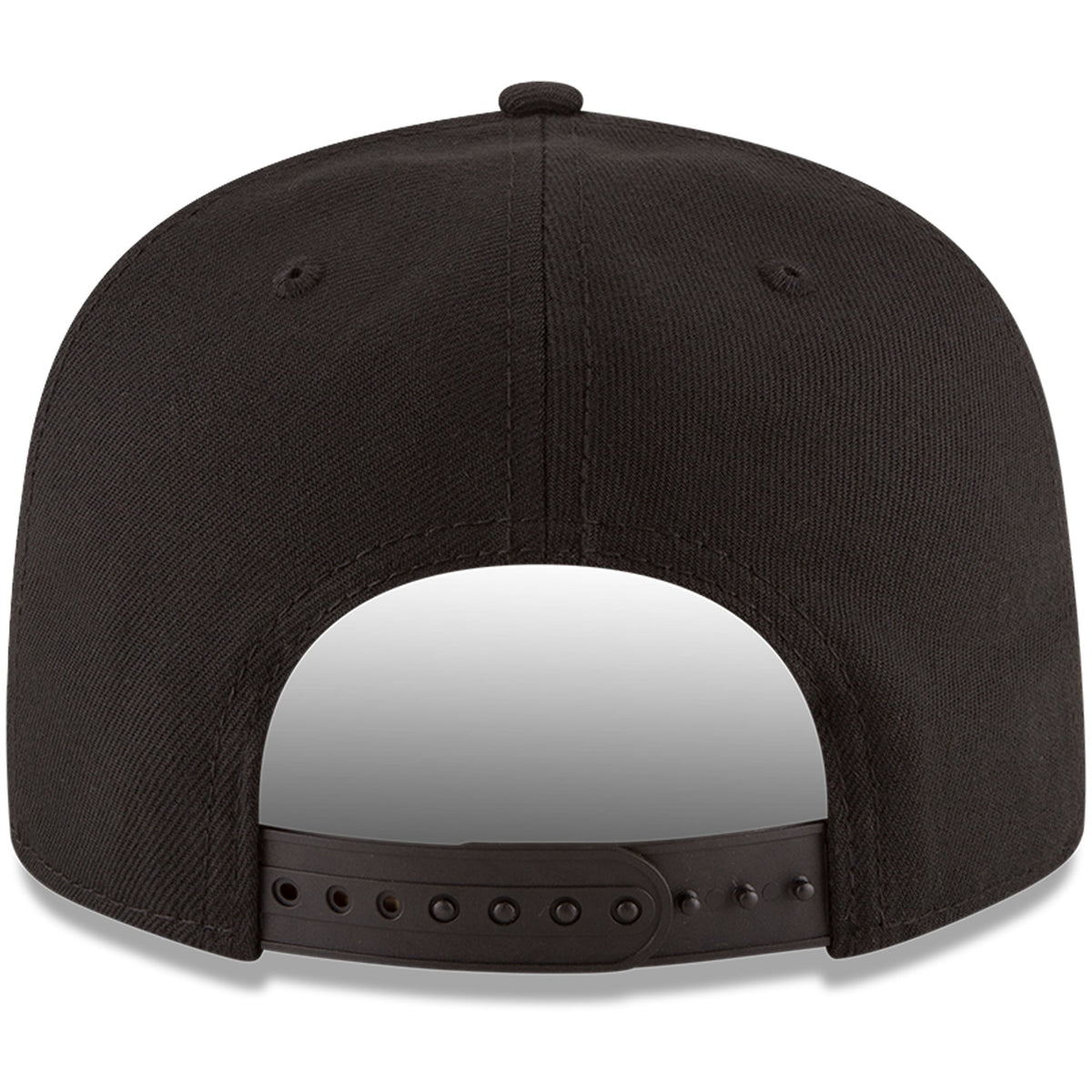 Men's New York Knicks New Era Black Black & White Logo 9FIFTY Adjustable Snapback Hat