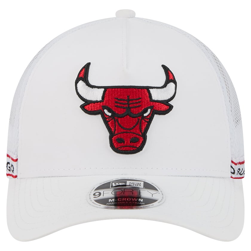 Men's Chicago Bulls  New Era White Featherweight Team Tape 9FORTY M-Crown A-Frame Adjustable Hat