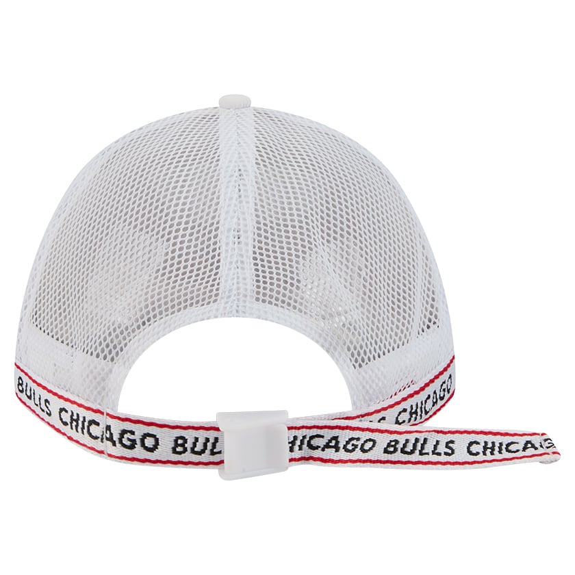 Men's Chicago Bulls  New Era White Featherweight Team Tape 9FORTY M-Crown A-Frame Adjustable Hat