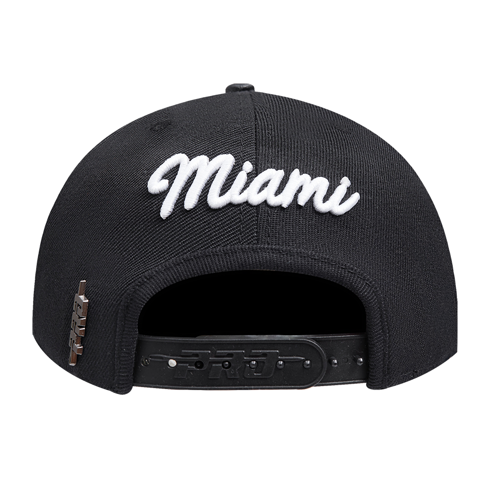 Men's Miami Heat Pro Standard Black Paint the City Pinch Front Snapback Hat