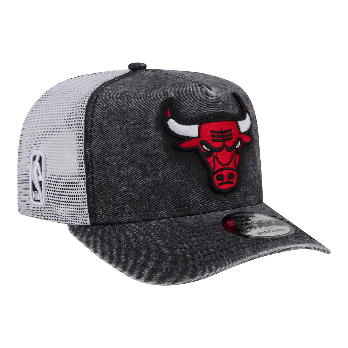 Men's Chicago Bulls  New Era Black/White Washed Meshback 9FIFTY Adjustable Hat