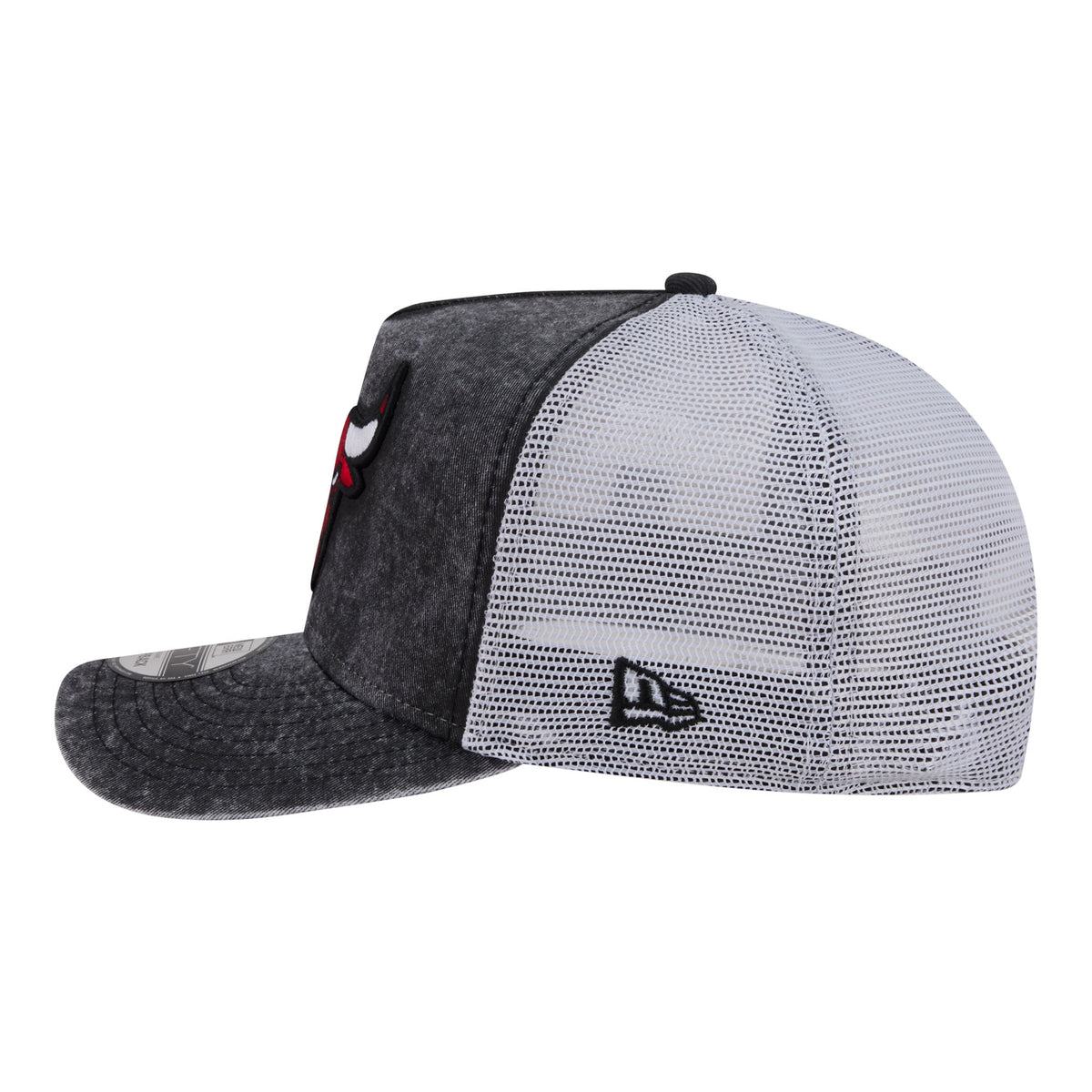 Men's Chicago Bulls  New Era Black/White Washed Meshback 9FIFTY Adjustable Hat